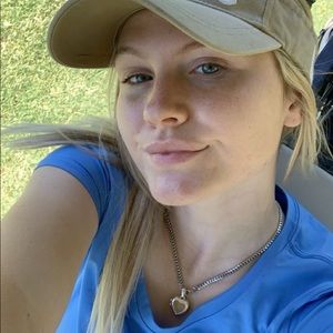 Meet your Posher, Haylee